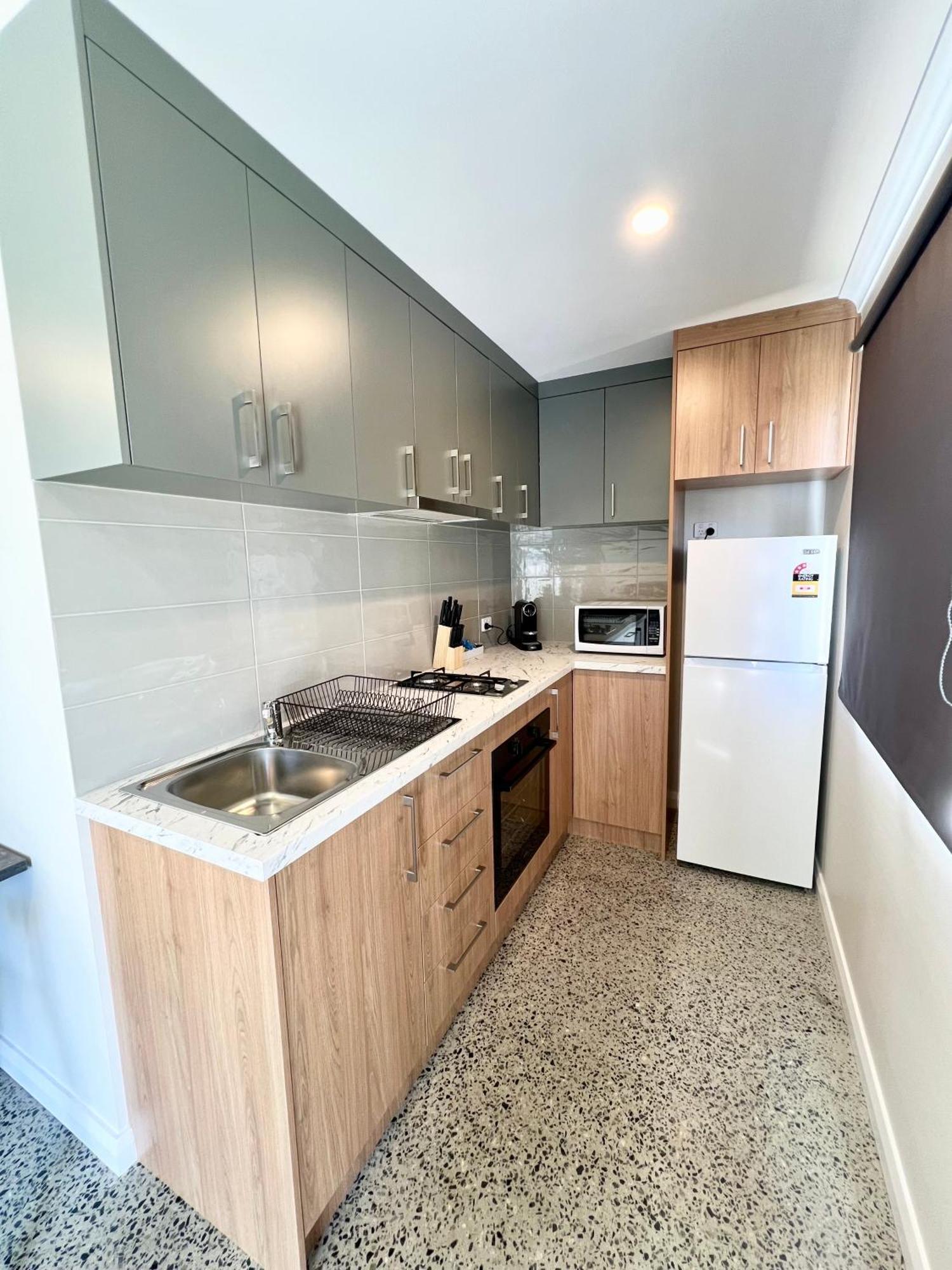 Sunset Beach Holiday Park Geraldton Buitenkant foto