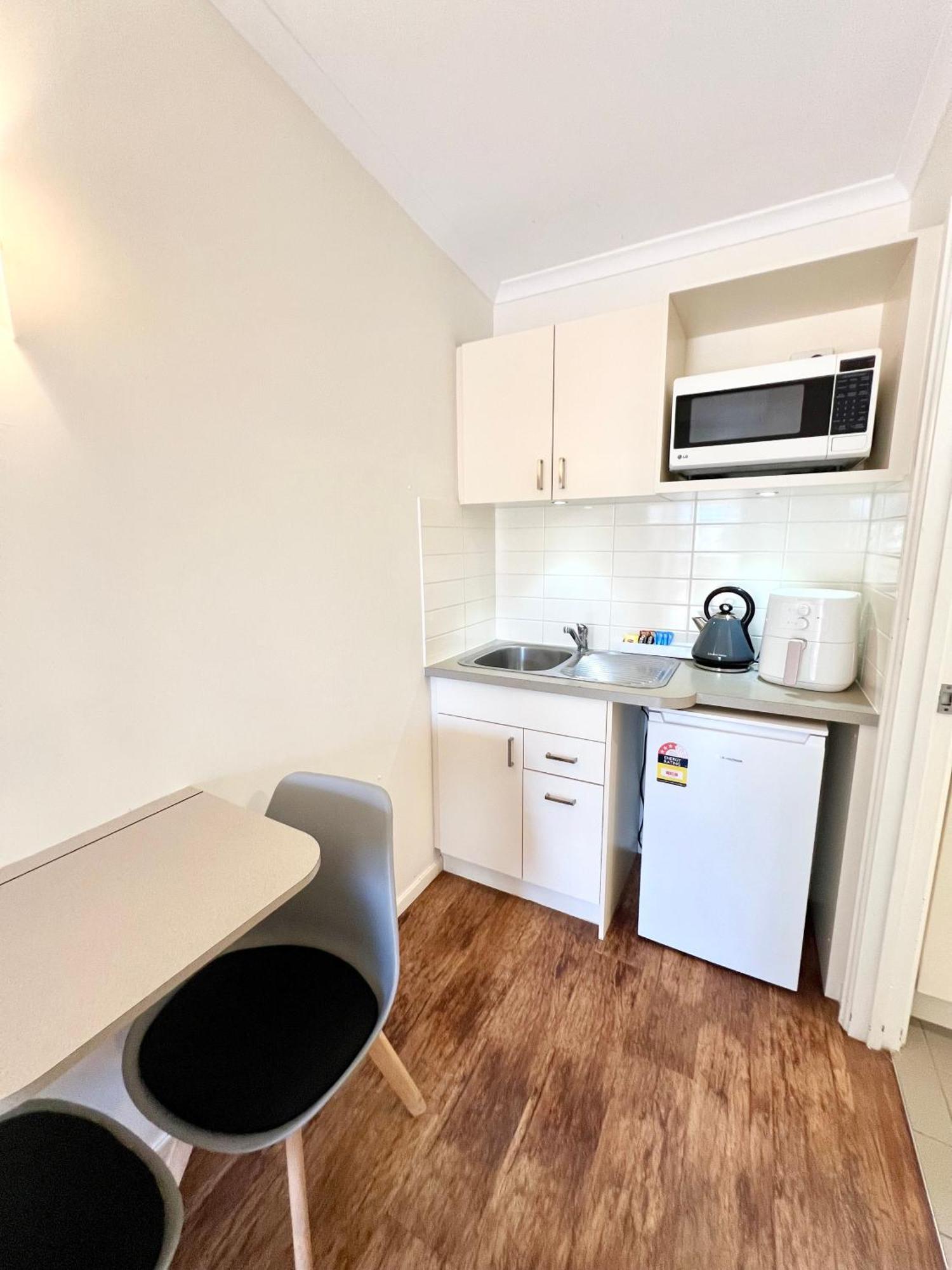 Sunset Beach Holiday Park Geraldton Buitenkant foto