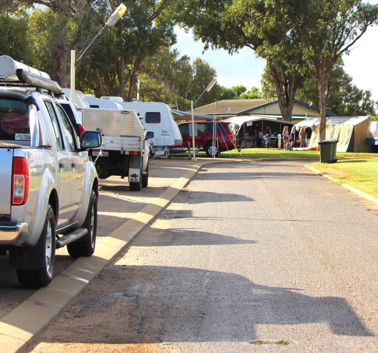 Sunset Beach Holiday Park Geraldton Buitenkant foto